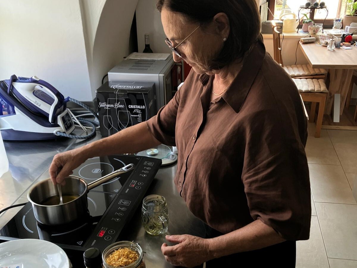 Begegnungsnachmittag im Zeichen der Ringelblume / Anna Gruber-Schreiner